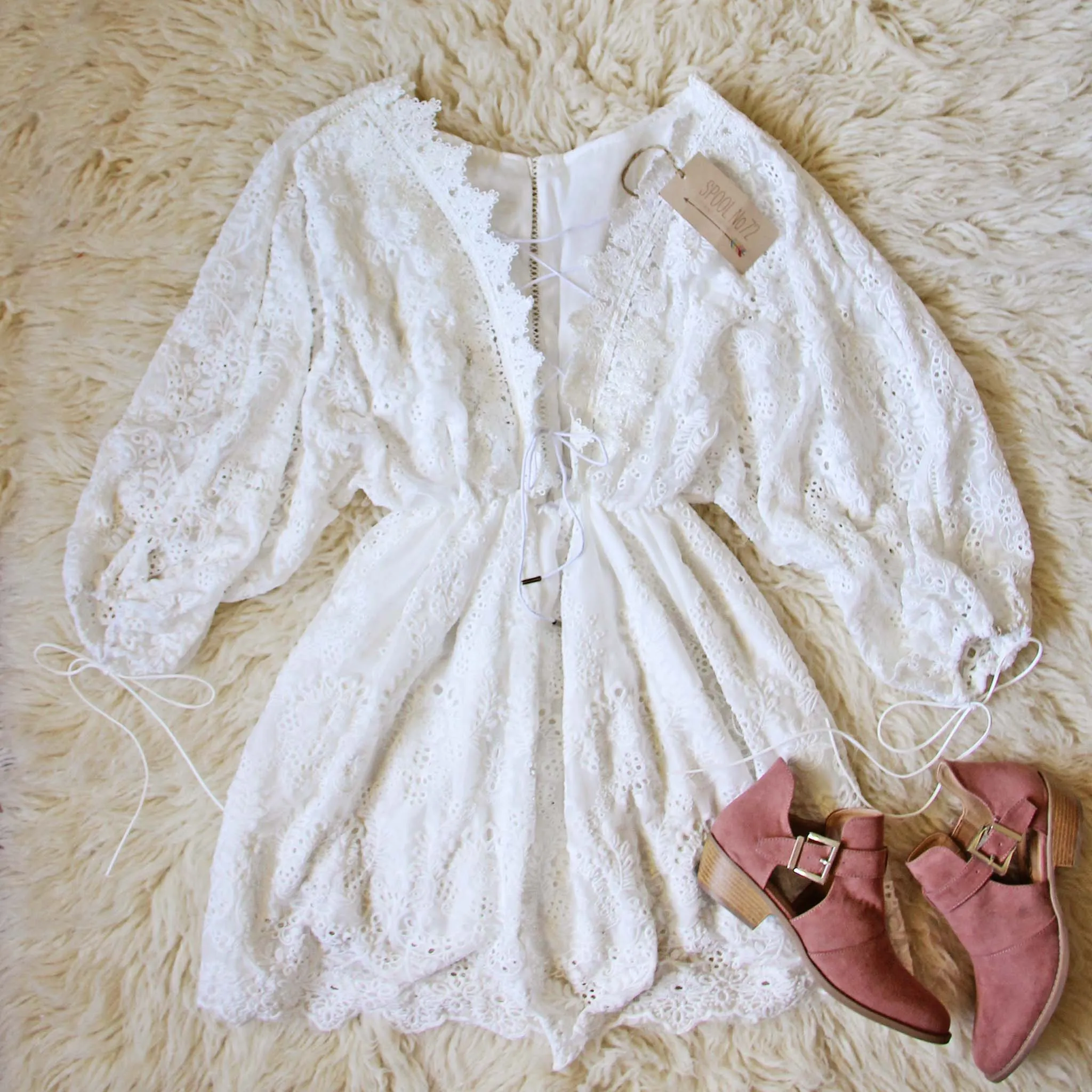Ellowise Lace Dress